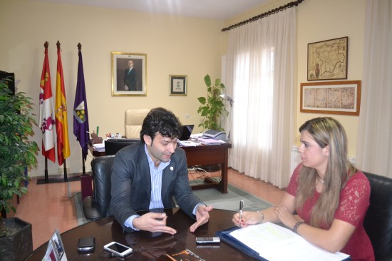 Entrevistando al alcalde de Tordesillas, Jose Antonio González Poncela.